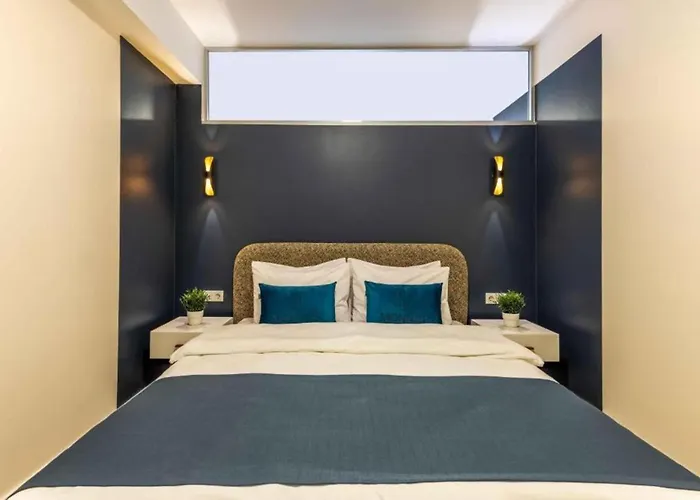 Taksim Square - - Sleeps 4 - Centre *