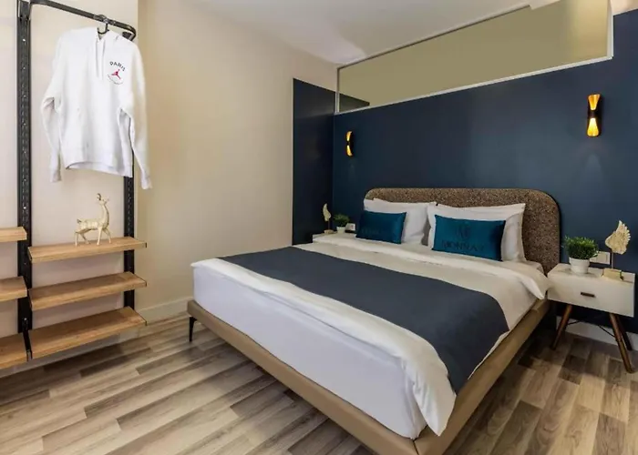 Taksim Square - - Sleeps 4 - Centre Apartamento Estambul